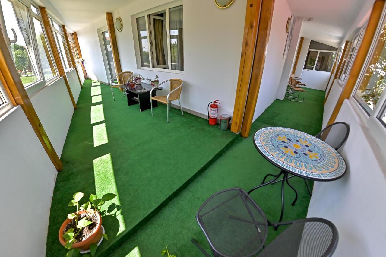 Pension Happy Day - Motorcycle Friendly Sibiu Exterior photo